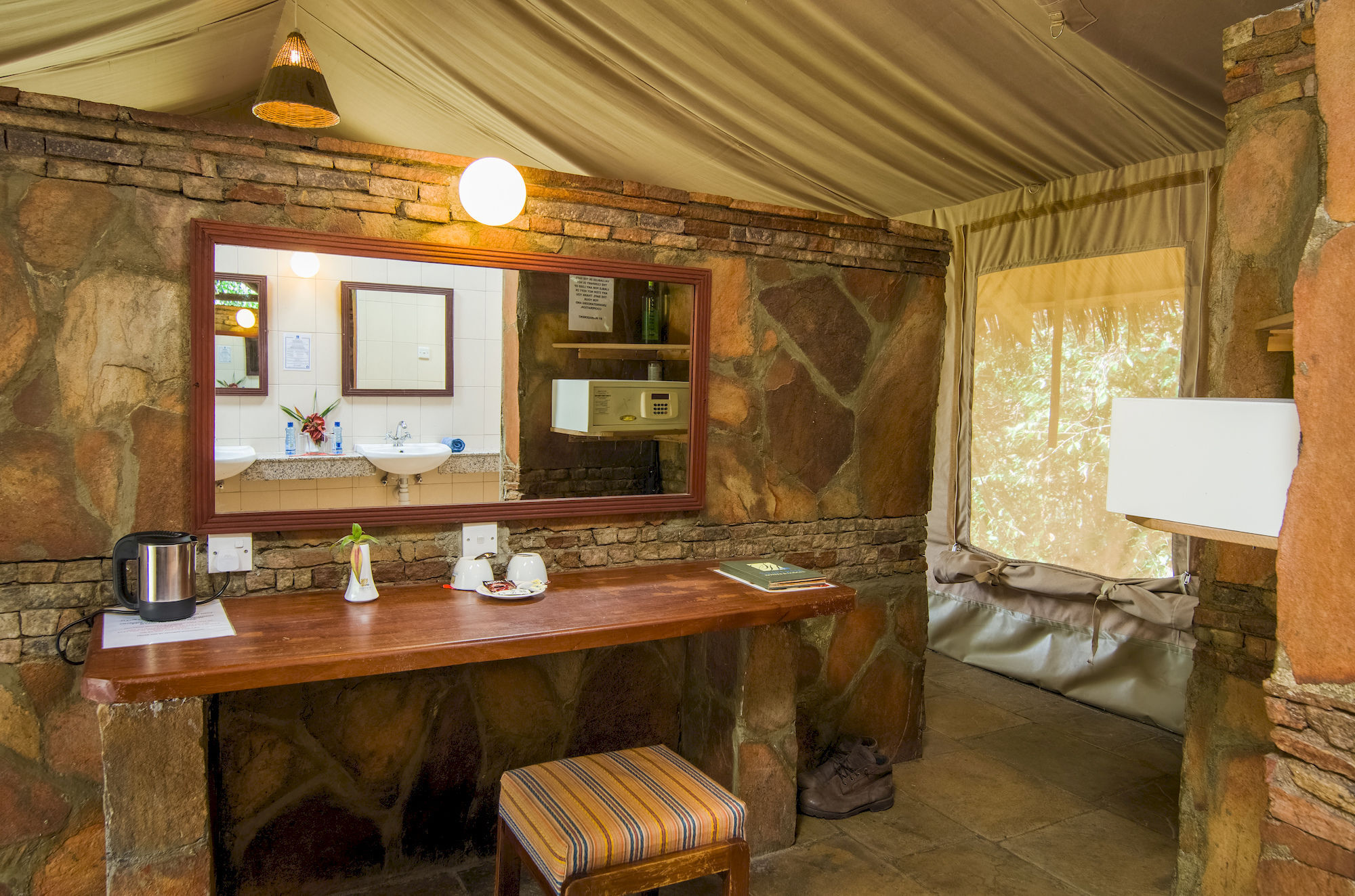 Sentrim Mara Game Lodge Ololaimutiek Extérieur photo